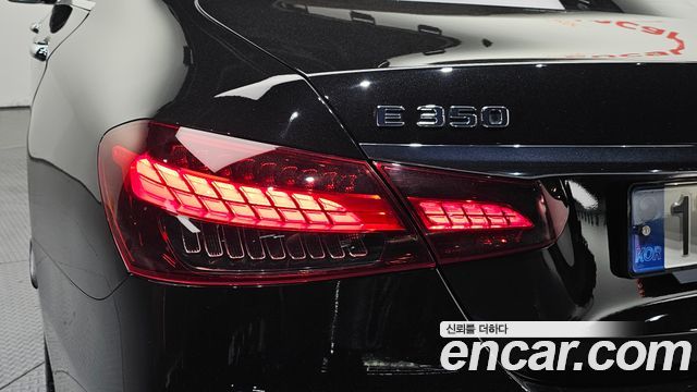 Mercedes-Benz E-Class E350 4MATIC AMG Line