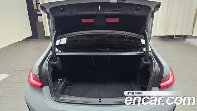 BMW 3-Series 320i M Sport
