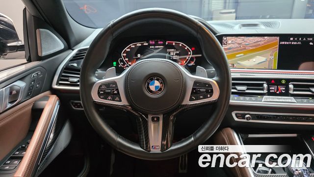 BMW X6 M50i