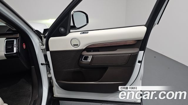 Land Rover Discovery 3.0 SD6 HSE