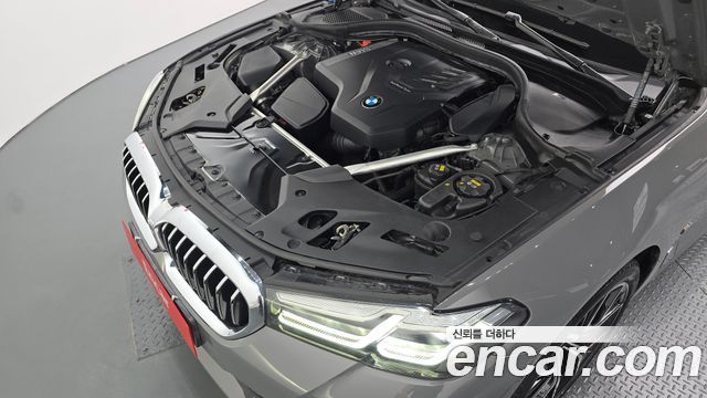 BMW 5-Series 530i M Sport Package