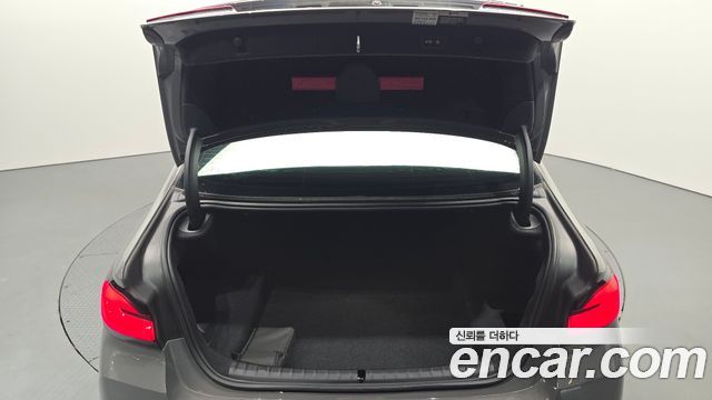 BMW 5-Series 530i M Sport Package