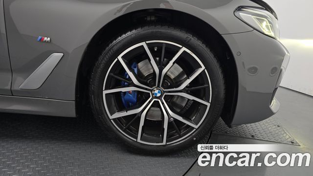 BMW 5-Series 530i M Sport Package