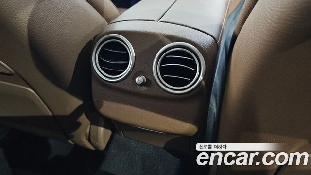 Mercedes-Benz E-Class E300 4MATIC Avnatgarde