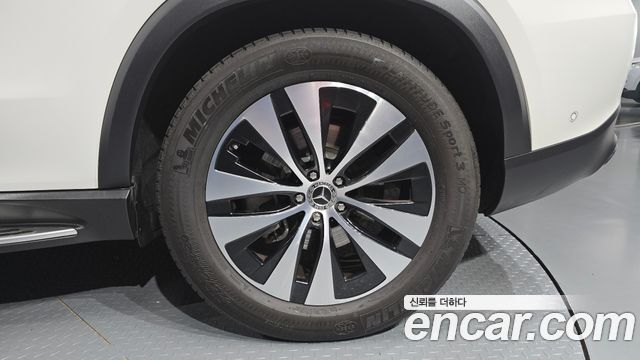 Mercedes-Benz GLE-Class GLE300d 4MATIC