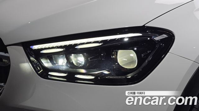 Mercedes-Benz GLE-Class GLE300d 4MATIC