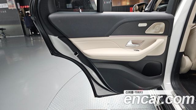 Mercedes-Benz GLE-Class GLE300d 4MATIC