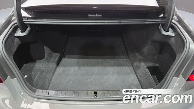 BMW 7-Series 730d xDrive Design Pure Excellence