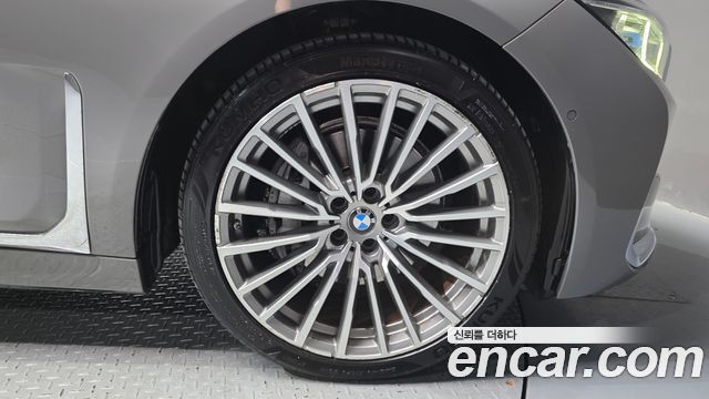 BMW 7-Series 730d xDrive Design Pure Excellence