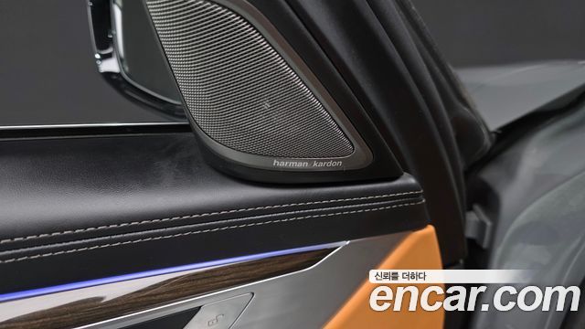 BMW 7-Series 730d xDrive Design Pure Excellence