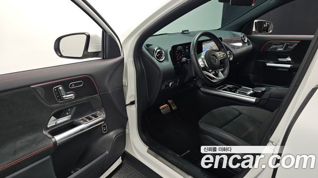 Mercedes-Benz GLA-Class GLA250 4MATIC