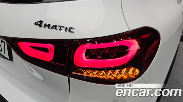 Mercedes-Benz GLA-Class GLA250 4MATIC