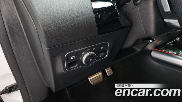 Mercedes-Benz GLA-Class GLA250 4MATIC