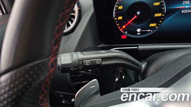 Mercedes-Benz GLA-Class GLA250 4MATIC