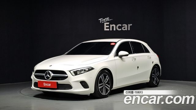 Mercedes-Benz A-Class A220 Hatchback