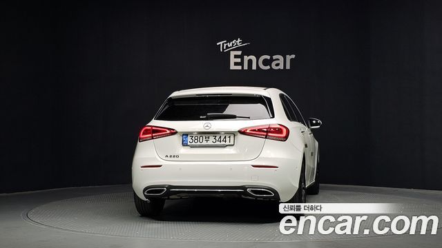 Mercedes-Benz A-Class A220 Hatchback