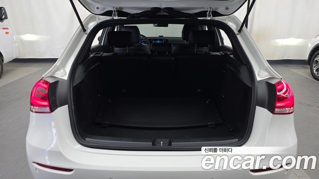 Mercedes-Benz A-Class A220 Hatchback