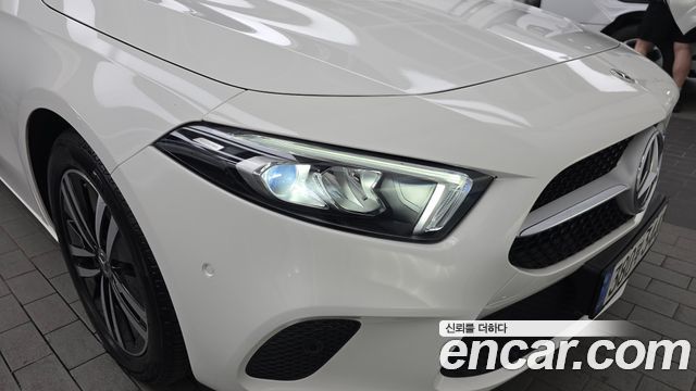 Mercedes-Benz A-Class A220 Hatchback