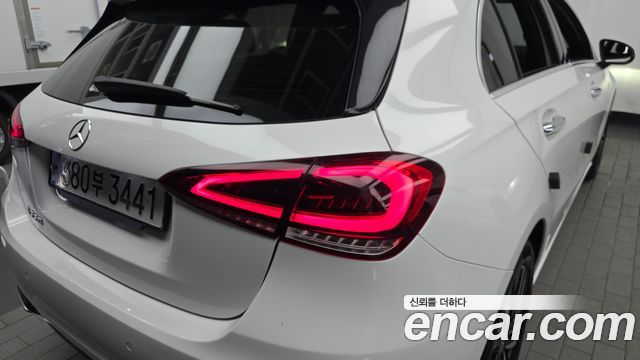 Mercedes-Benz A-Class A220 Hatchback