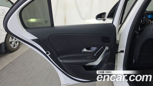 Mercedes-Benz A-Class A220 Hatchback