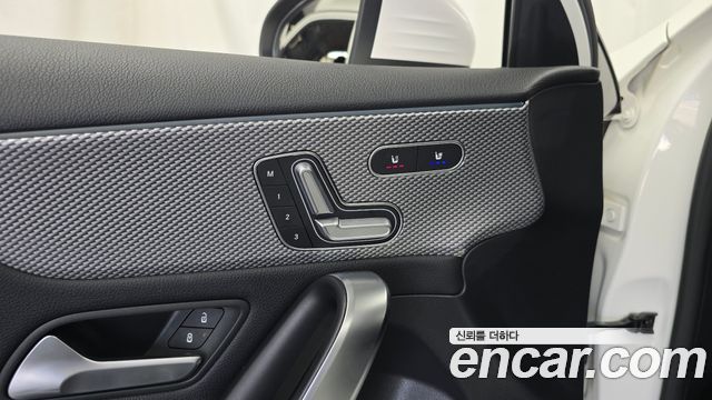 Mercedes-Benz A-Class A220 Hatchback