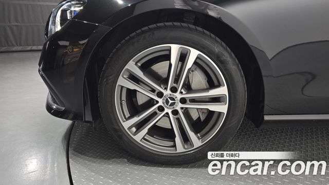 Mercedes-Benz E-Class E350 4MATIC Avantgarde