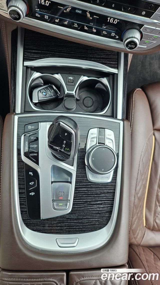BMW 7-Series 740Li xDrive M Sport Package