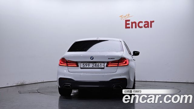 BMW 5-Series 530i M Sport Package Plus