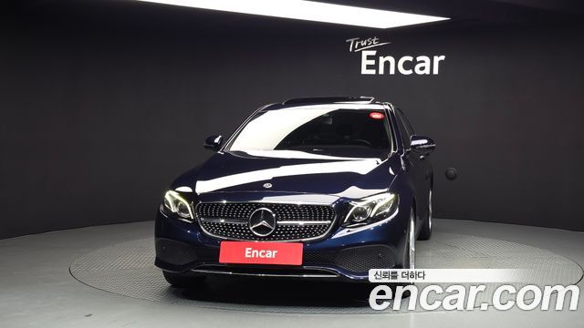 Mercedes-Benz E-Class E220d 4MATIC Avantgarde