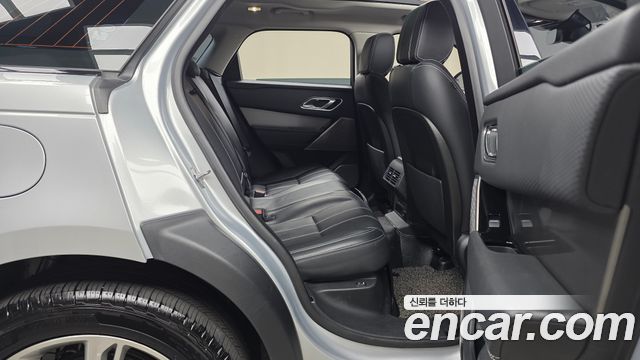Land Rover Range Rover Velar 2.0 D240 SE