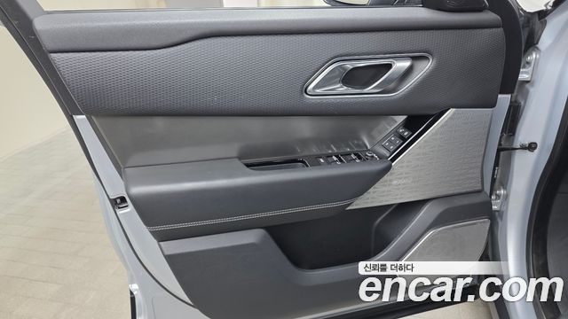 Land Rover Range Rover Velar 2.0 D240 SE