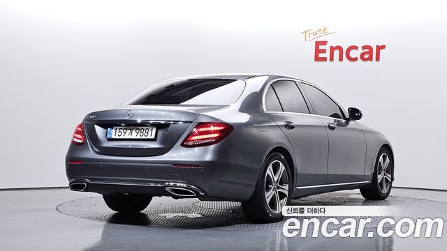 Mercedes-Benz E-Class E300 Avantgarde