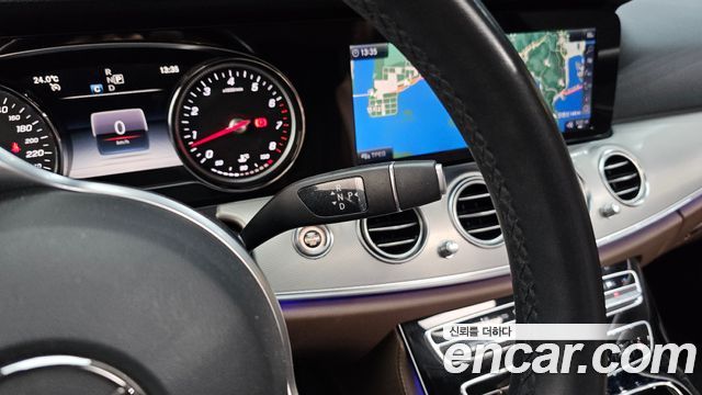 Mercedes-Benz E-Class E300 Avantgarde