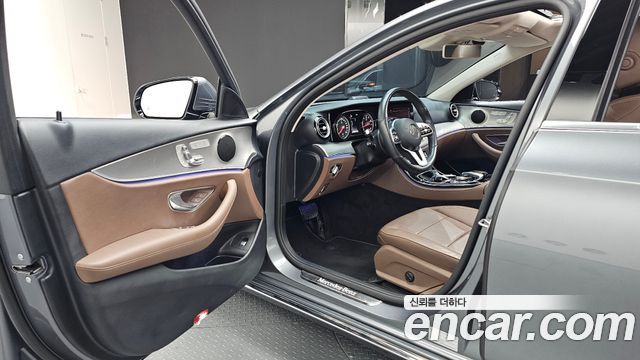 Mercedes-Benz E-Class E300 Avantgarde