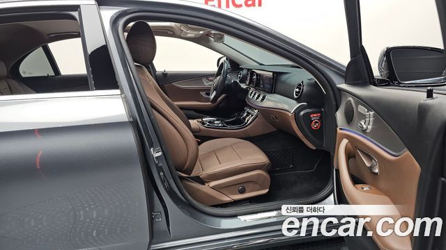 Mercedes-Benz E-Class E300 Avantgarde