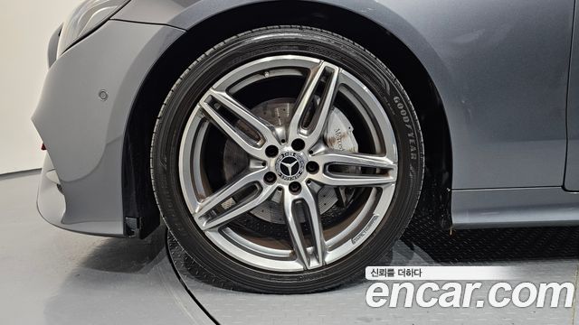 Mercedes-Benz E-Class E220d Cabriolet