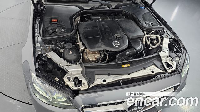 Mercedes-Benz E-Class E220d Cabriolet