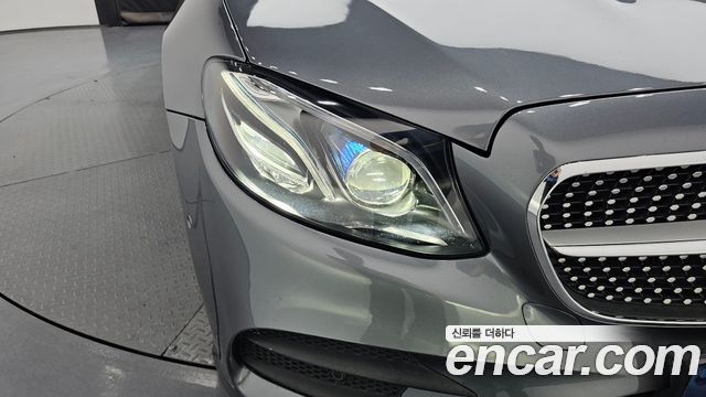 Mercedes-Benz E-Class E220d Cabriolet