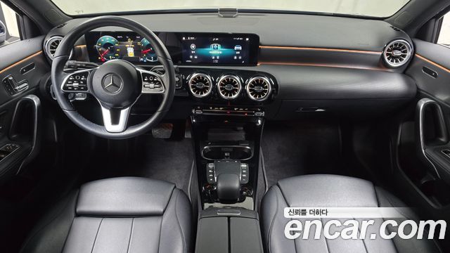 Mercedes-Benz A-Class A220 Hatchback