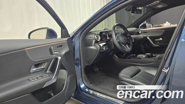 Mercedes-Benz A-Class A220 Hatchback
