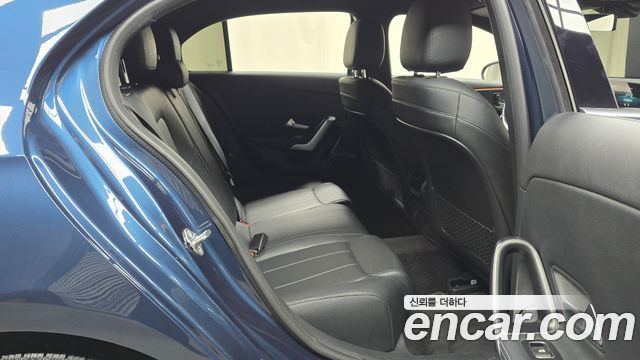Mercedes-Benz A-Class A220 Hatchback
