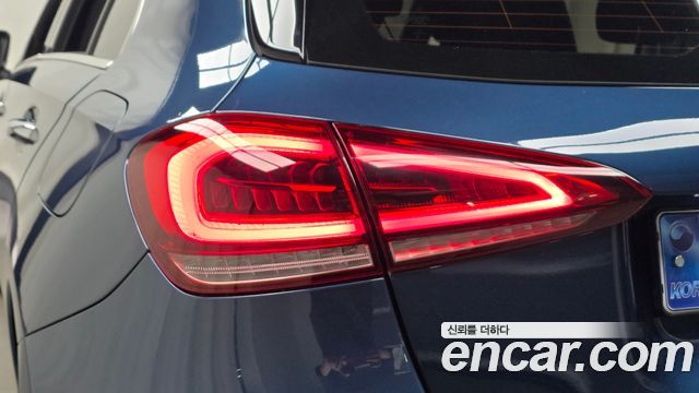 Mercedes-Benz A-Class A220 Hatchback