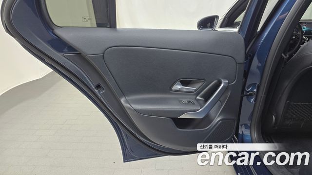 Mercedes-Benz A-Class A220 Hatchback