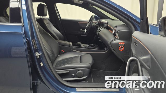 Mercedes-Benz A-Class A220 Hatchback