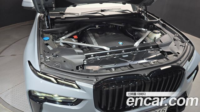 BMW X7 xDrive 40i M Sport 7STR
