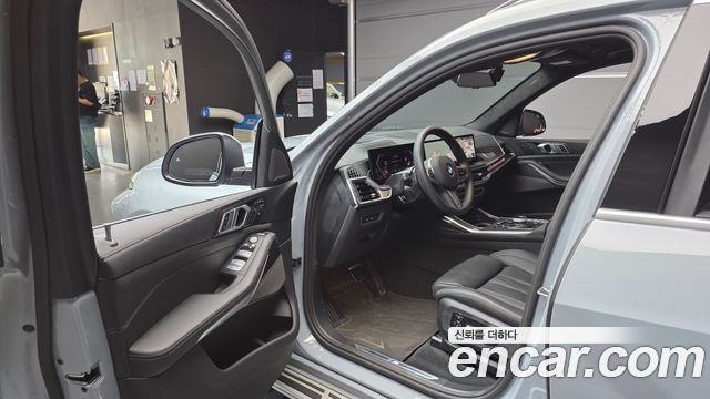 BMW X7 xDrive 40i M Sport 7STR