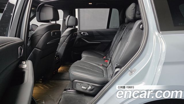 BMW X7 xDrive 40i M Sport 7STR