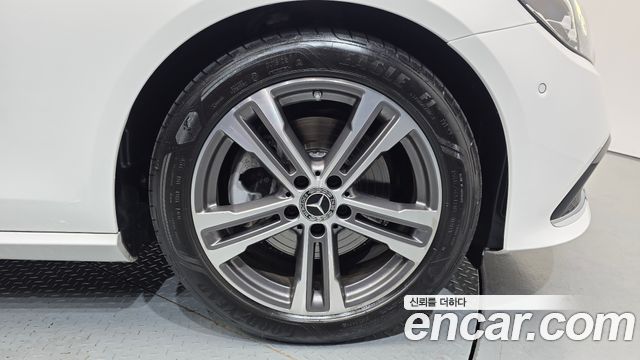 Mercedes-Benz E-Class E250 Avantgarde