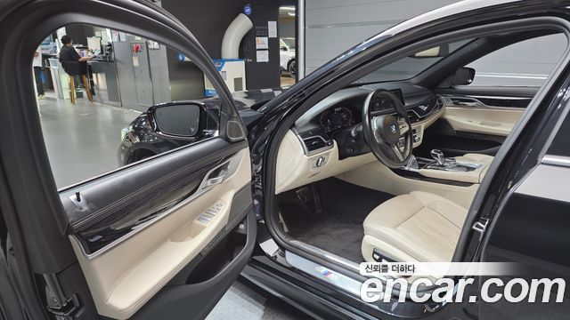 BMW 7-Series 730d xDrive M Sport