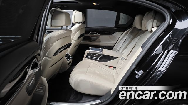 BMW 7-Series 730d xDrive M Sport
